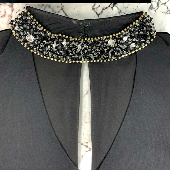 LE CHATEAU Women’s Rhinestone Collar Sleeveless Blouse- XSmall - Picture 6 of 8